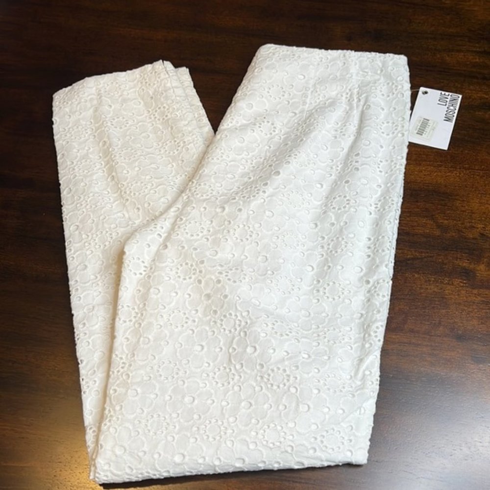 Love MOSCHINO | NWT Eyelet Dainty White Pants - Picture 2 of 8
